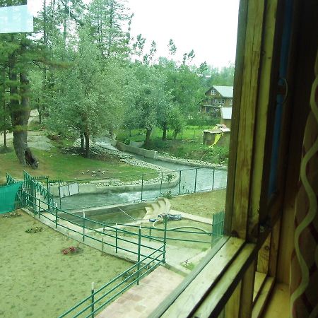 Hotel Gulmarg House Exterior photo